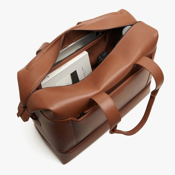 MONOS Metro Weekender - Mahogany (Vegan Leather) - Picture 3 of 11